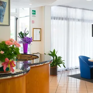Szálloda Argia Marina Centro